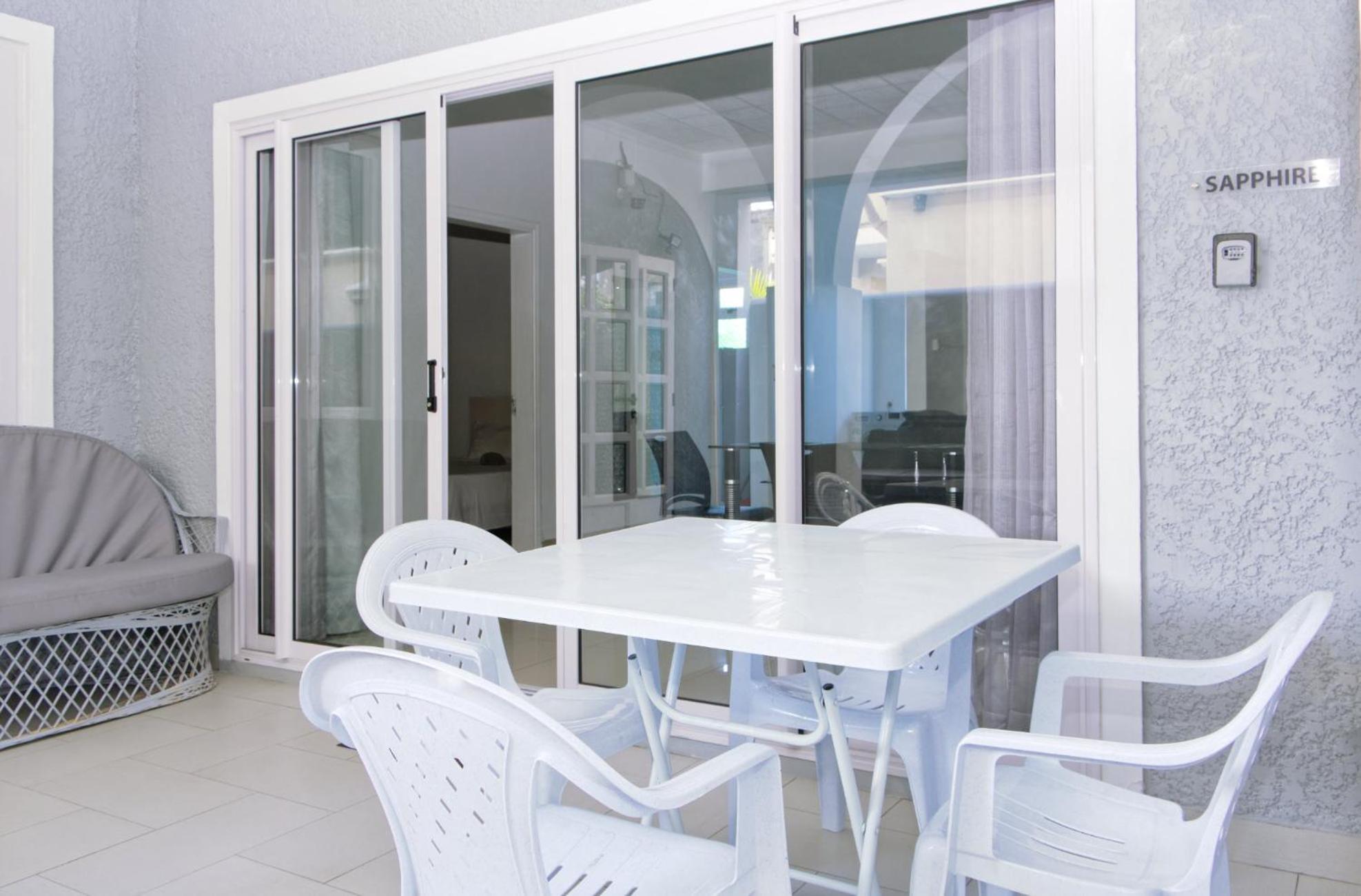 Blue Pebbles Villa Flic en Flac Ngoại thất bức ảnh